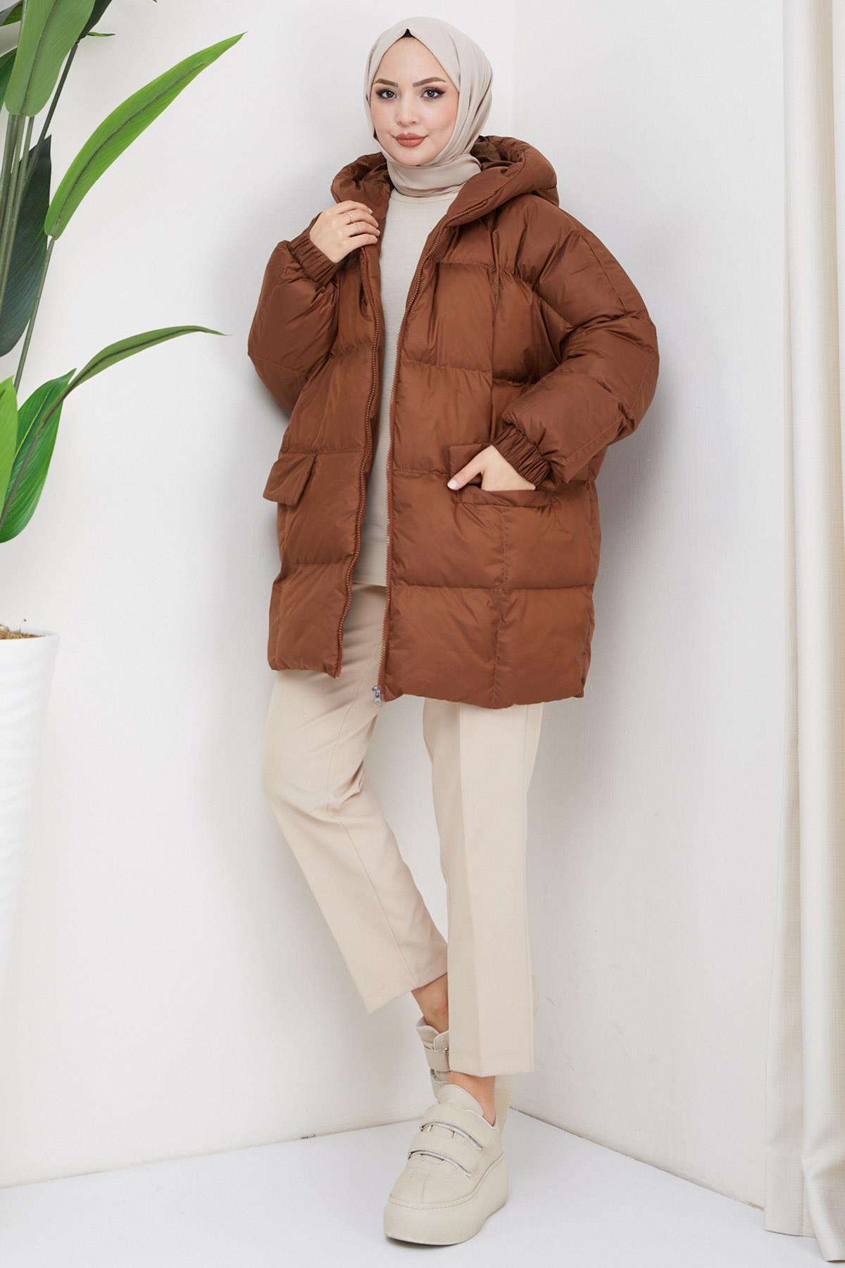 Kapşonlu Oversize Şişme Mont Kahverengi HM2314