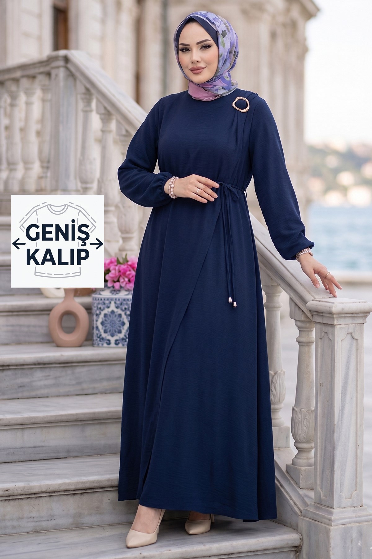 Toka Detaylı Bağlamalı Ayrobin Elbise Lacivert HM2907