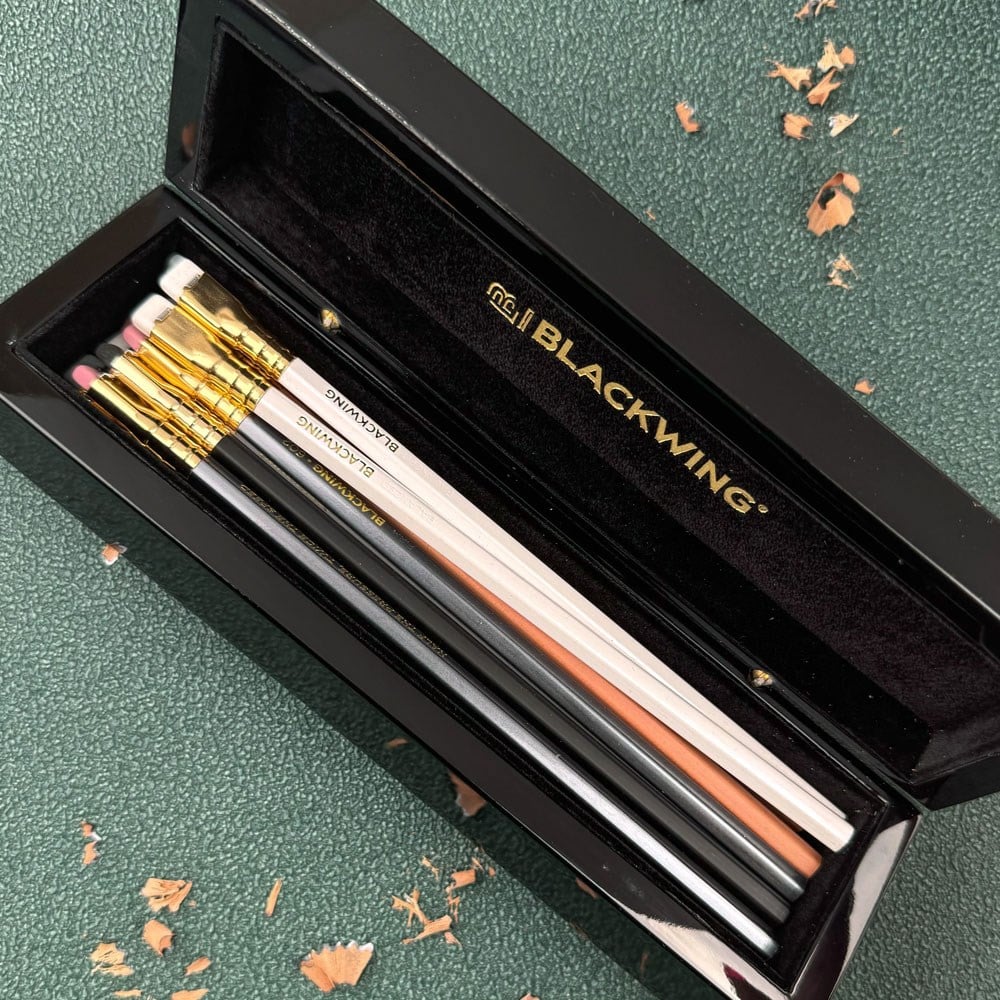Blackwing Pearl Nedir? Dengeli Sertlik ve Günlük Yazım Deneyimi