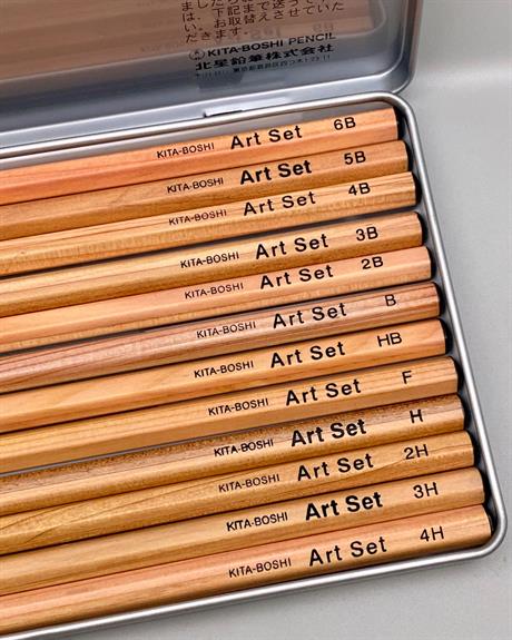 KITABOSHI 9900 Art Set of 12 Pencils 4H to 6B in a Metal Tin Made