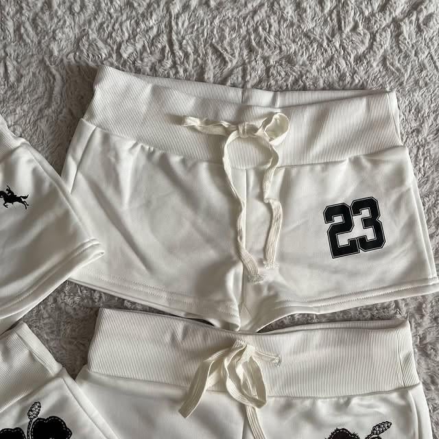 23 Number Detail Mini Şort