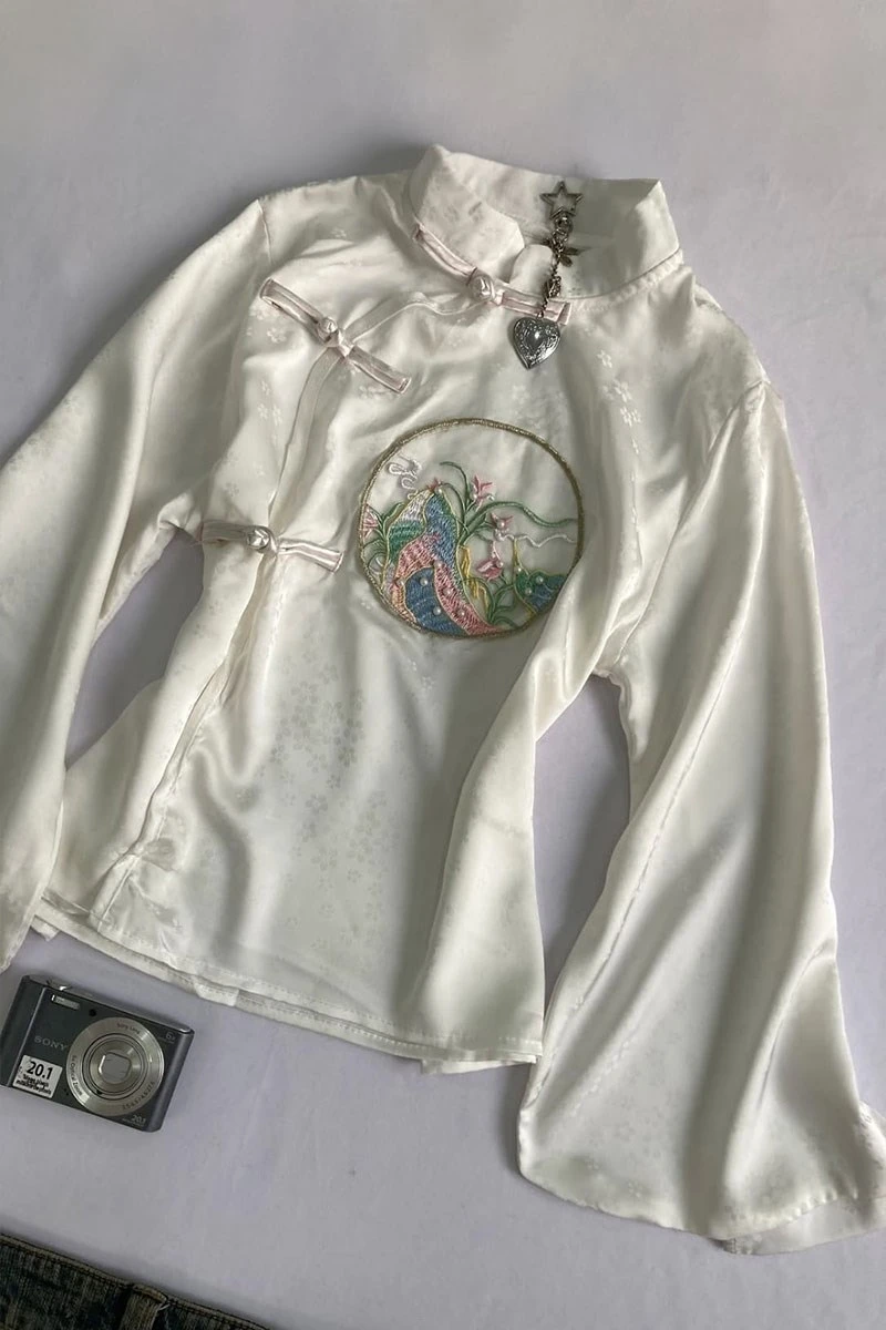 Beyaz Qipao Nakış Deatylı Y2K Uzun Kollu Crop