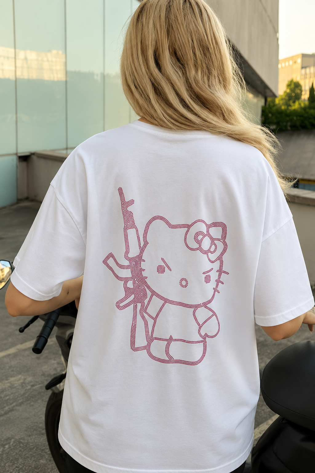 Beyaz Taşlı Hello Kitty Premium Oversize T-shirt