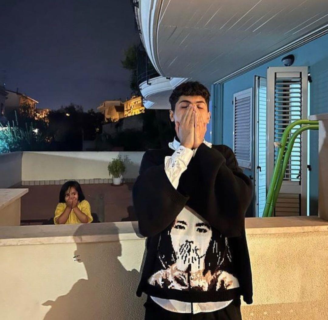Face App Vintage Oversize Triko Kazak