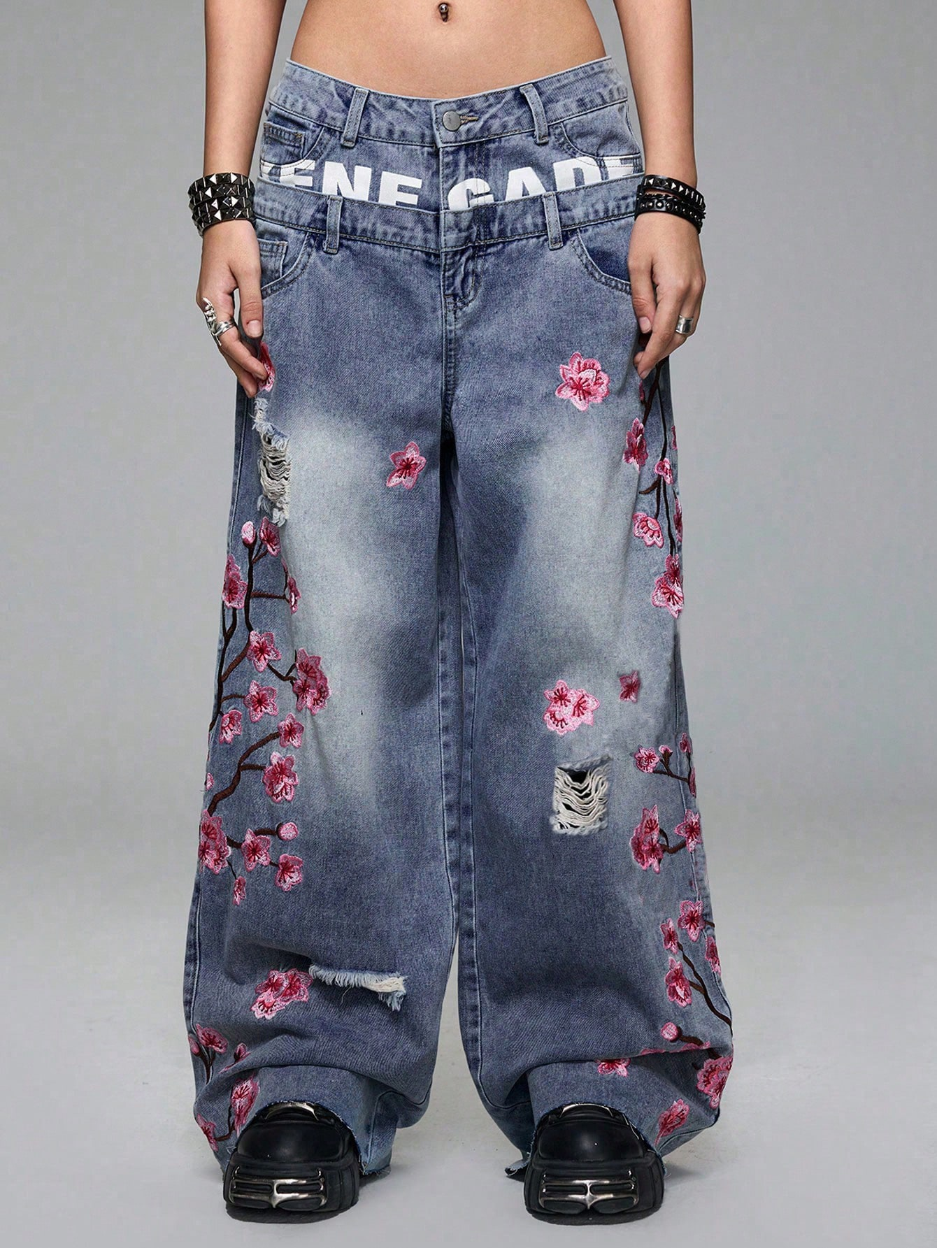 Flower Warriors Yıkamalı Jean Pantolon
