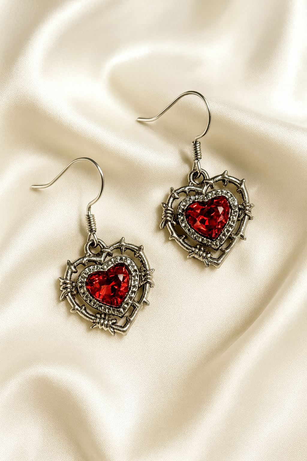 Gothic Siyah Heart Küpe