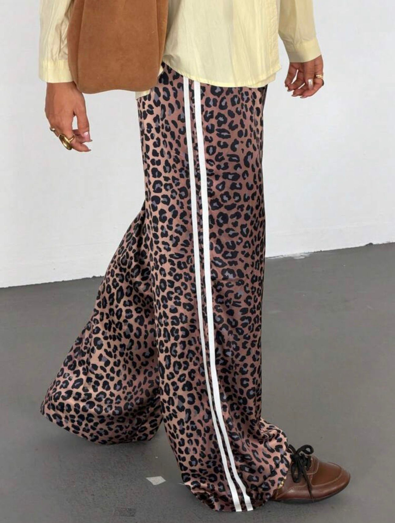 Kahverengi Leopar Şeritli Baggy Unisex Eşofman Altı