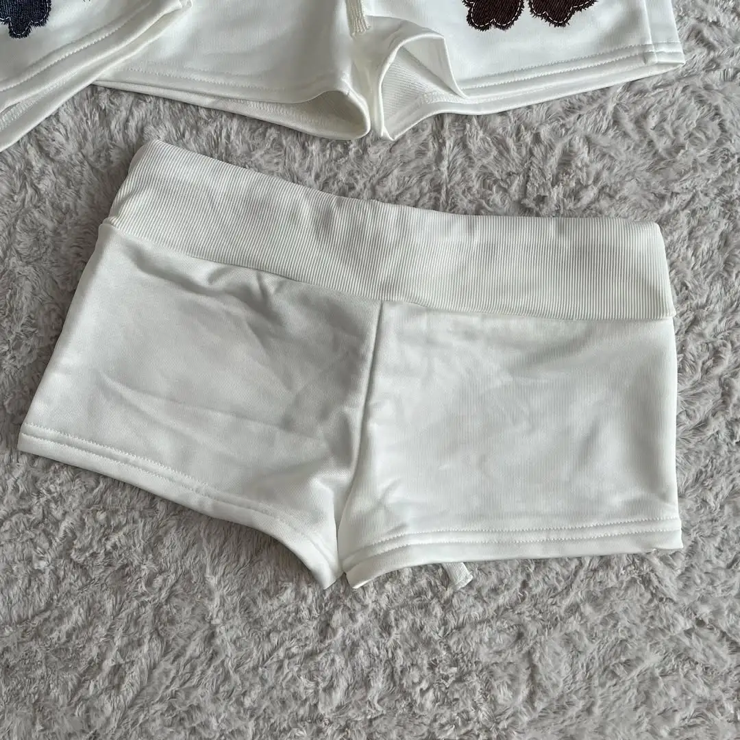 Kahverengi Sakura Flower Mini Şort
