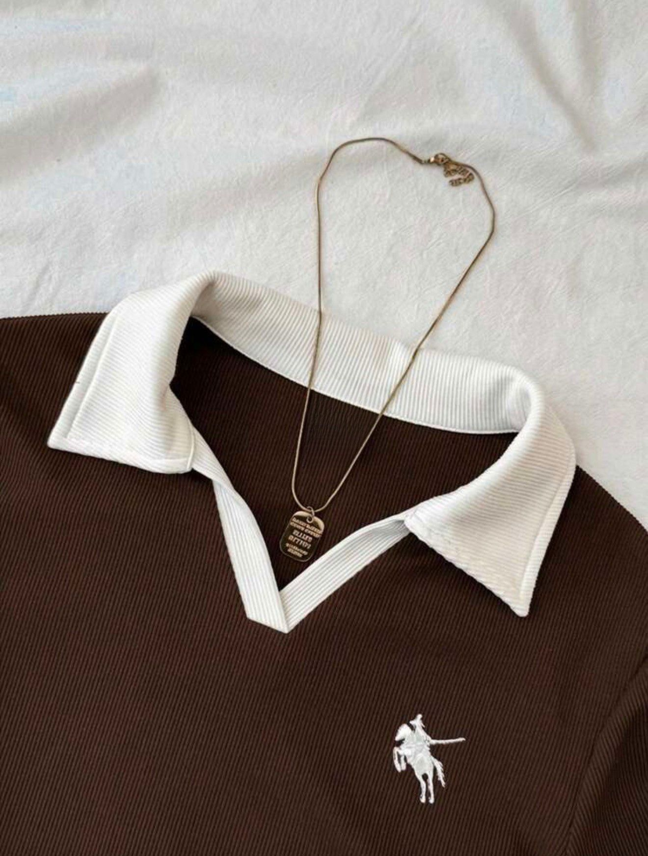 Kahverengi Solo Polo Yaka Beyaz Yakalı Bluz