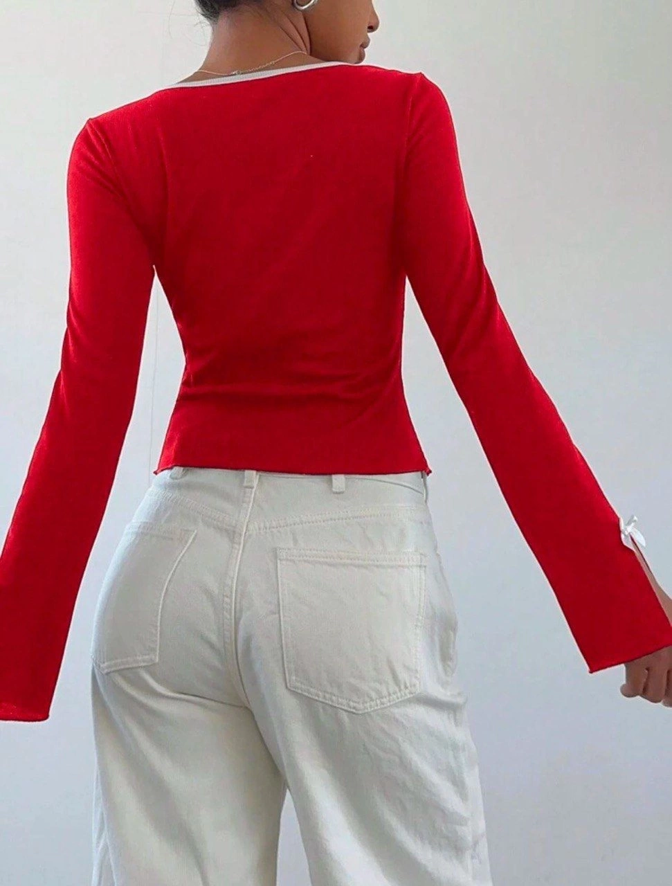 Kırmızı Ribbon Dekolteli Uzun Kollu Crop