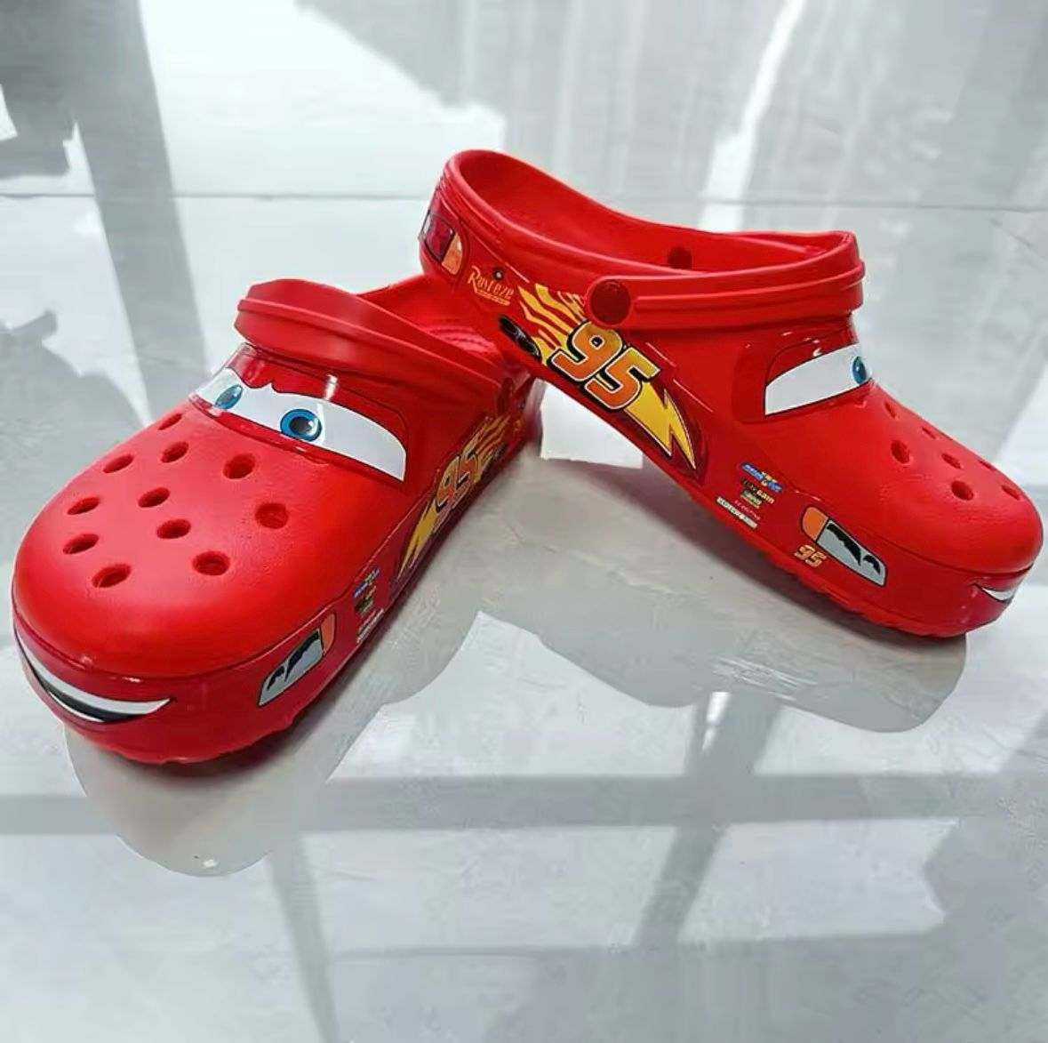Kırmızı Şimşek Mcqueen Crocs Terlik