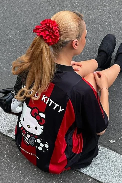 Kırmızı Siyah Çubuklu Jersey Hello Kitty&Flotte T-Shirt