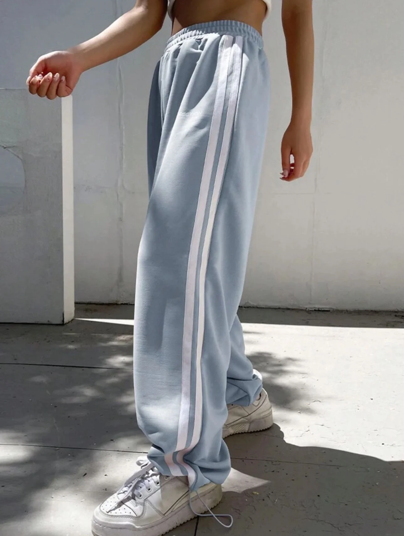 Mavi Streetwear Basic Düz Paça Çizgili Eşofman Altı 