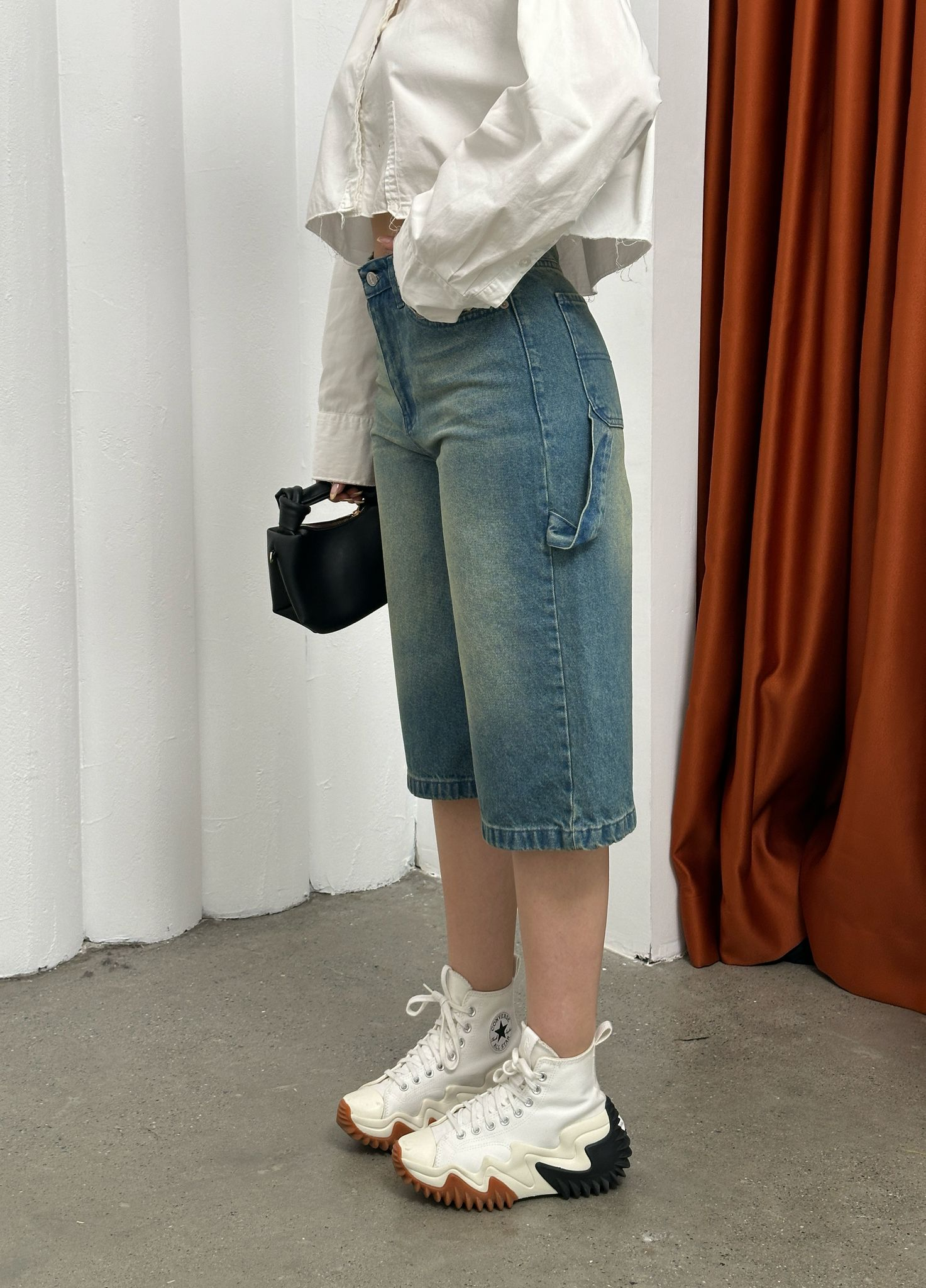 Palaska Detaylı Bermuda Şort