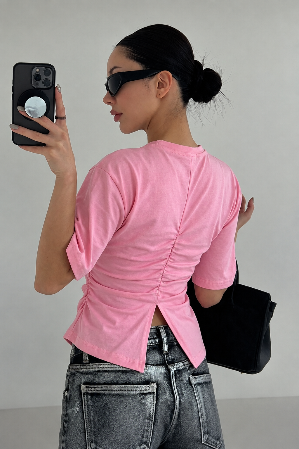 Pembe Chic Yırtmaç Detaylı Bluz
