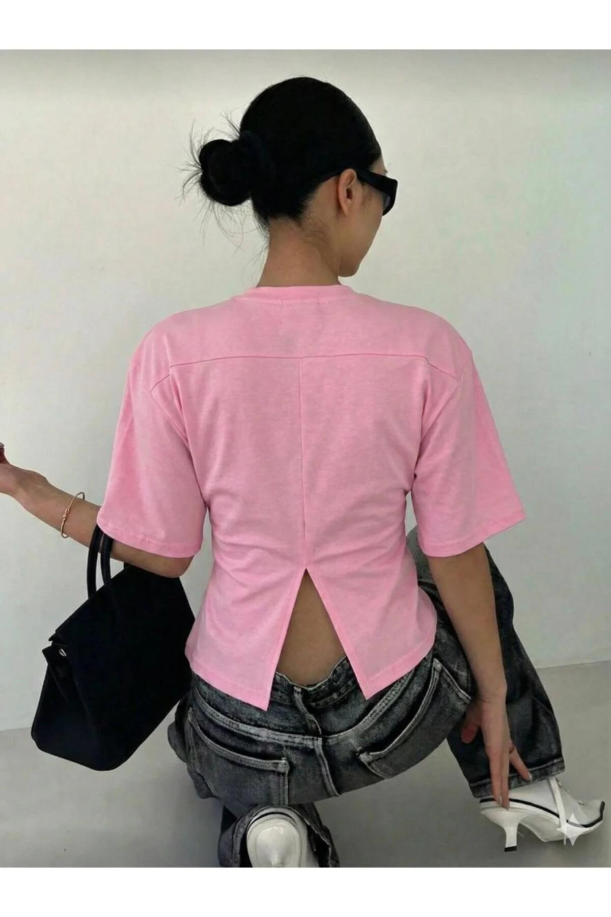 Pembe Chic Yırtmaç Detaylı Bluz