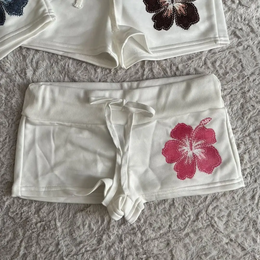 Pembe Sakura Flower Mini Şort