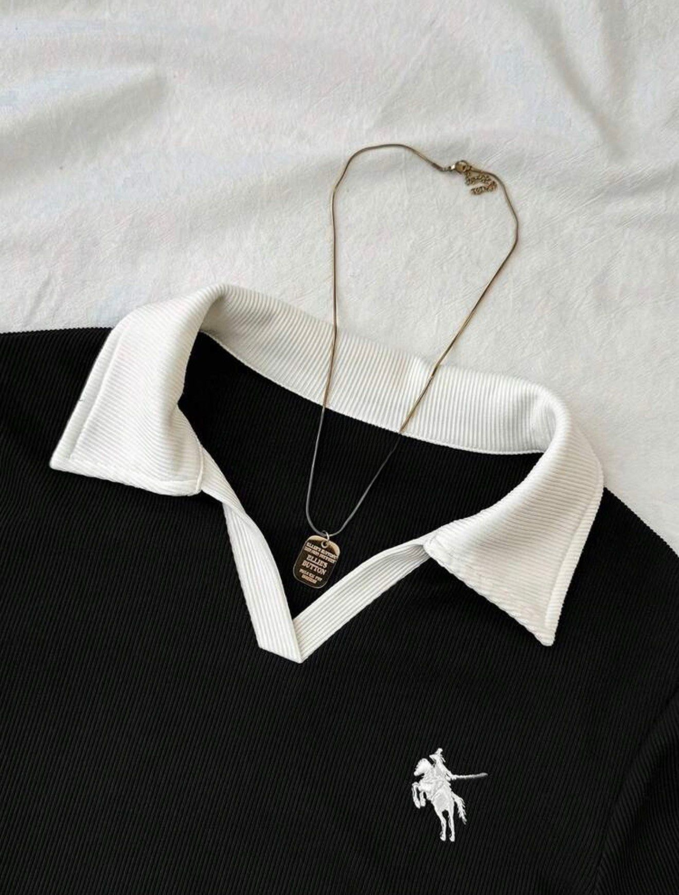 Siyah Solo Polo Yaka Beyaz Yakalı Bluz