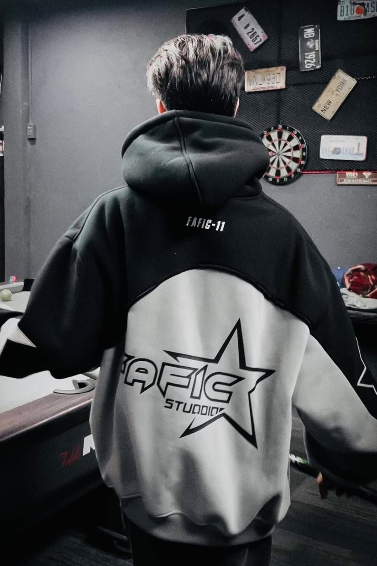 Siyah Star Fafic Studdio Beyaz Parçalı Kapüşonlu Sweatshirt-rf