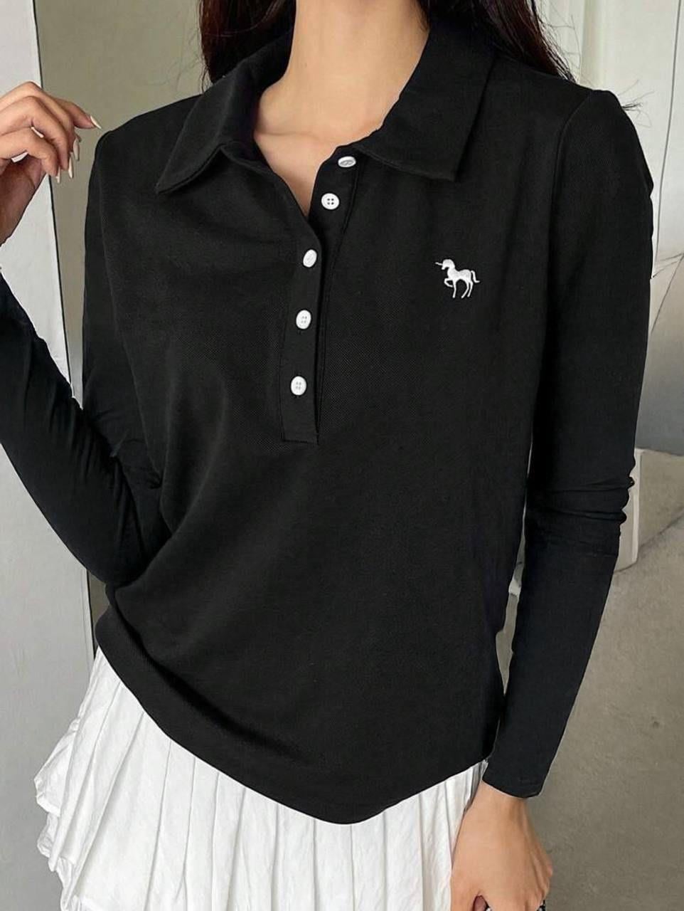 Siyah Tek Boynuzlu At Baskılı Polo Yaka Düğmeli Uzun Kol Tshirt
