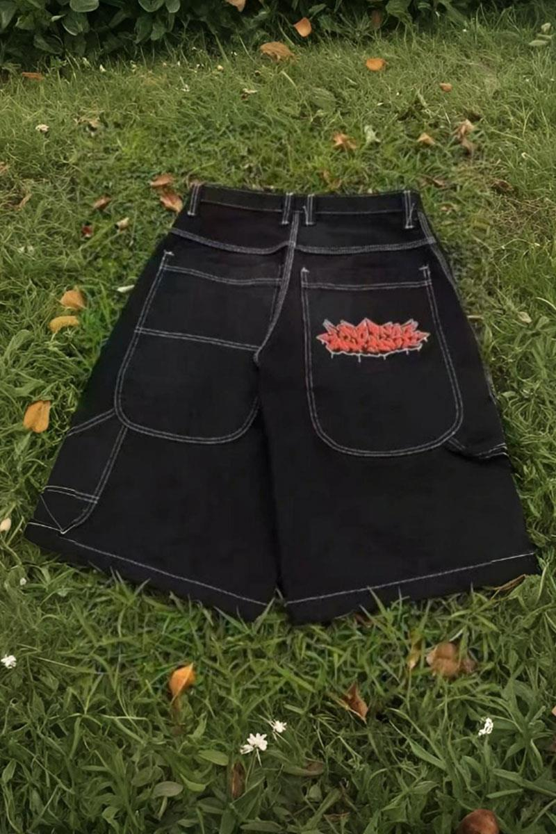 Siyah Vintage Grafiti Detaylı Mektup Nakış Baggy Şort