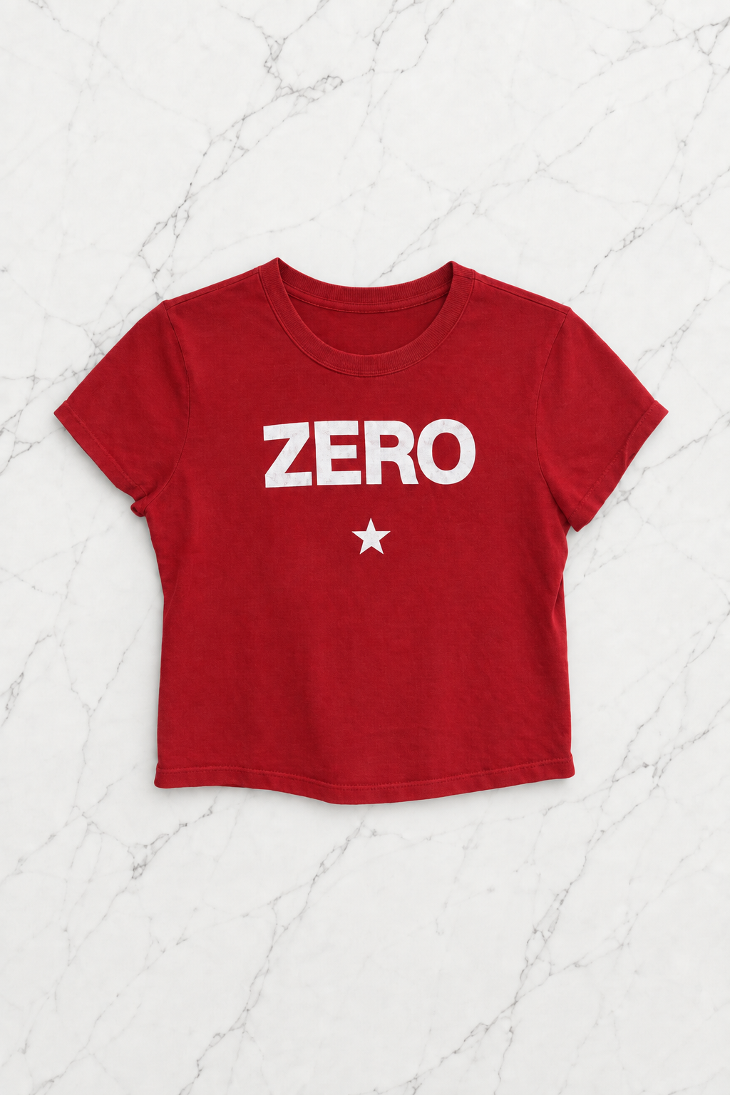 Zero Baskılı Kırmızı Crop Bluz