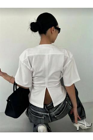 Beyaz Chic Yırtmaç Detaylı Bluz