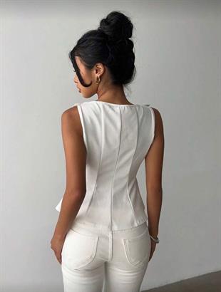 Beyaz Fiyonk Detaylı Parçalı Bluz