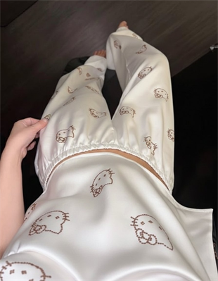 Beyaz Hello Kitty Taş Detaylı Saten Homewear Pijama Takımı