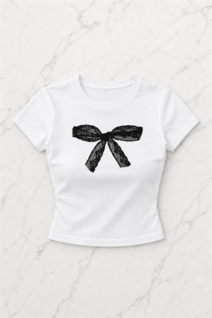 Beyaz Lace Bow Graphic Crop