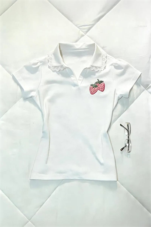Beyaz Strawberry Dantel Yaka Detaylı Y2K Kısa Kollu Crop