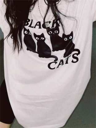 Black Cat Oversize Unisex T-shirt