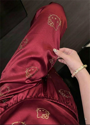 Bordo Hello Kitty Taş Detaylı Saten Homewear Pijama Takımı