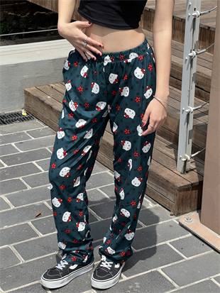 Çiçek Hello Kitty Detaylı Bol Eşofman Altı