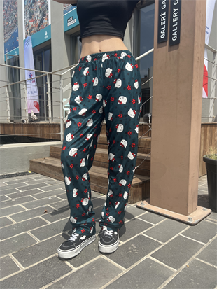 Çiçek Hello Kitty Detaylı Bol Eşofman Altı