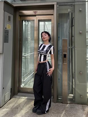 Explorer Detail Tech Crop Top