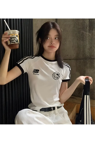 Hello Kitty Baskılı Şeritli Bluz Body Crop