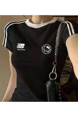 Hello Kitty Baskılı Şeritli Bluz Body Crop