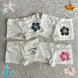 Kahverengi Sakura Flower Mini Şort