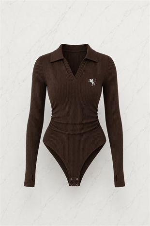Kahverengi Steed Polo Yaka Parmak Geçirme Detaylı Bluz