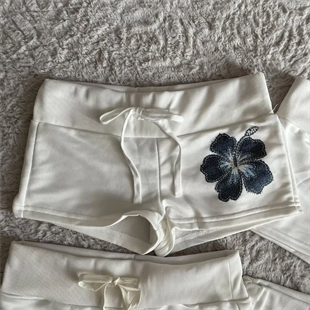 Lacivert Sakura Flower Mini Şort