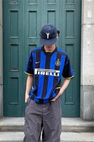 Mavi Siyah Çubuklu Inter Milan Jersey T-Shirt