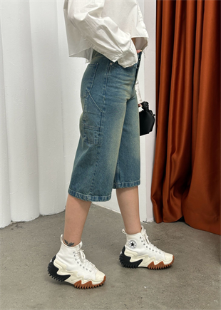 Palaska Detaylı Bermuda Şort