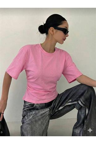 Pembe Chic Yırtmaç Detaylı Bluz