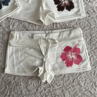 Pembe Sakura Flower Mini Şort