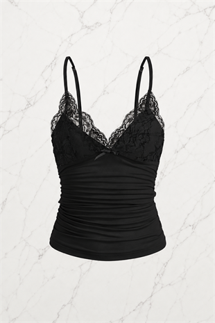 Siyah Dantel Detaylı Fiyonklu Y2K Askılı Crop