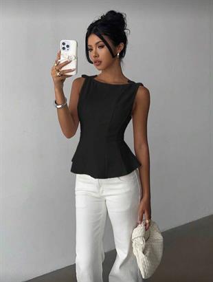 Siyah Fiyonk Detaylı Parçalı Bluz