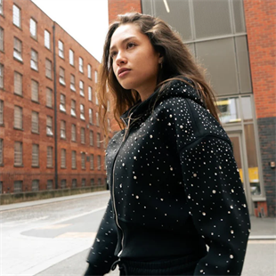 Siyah Galaxy Taşlı Kapüşonlu Crop Hırka