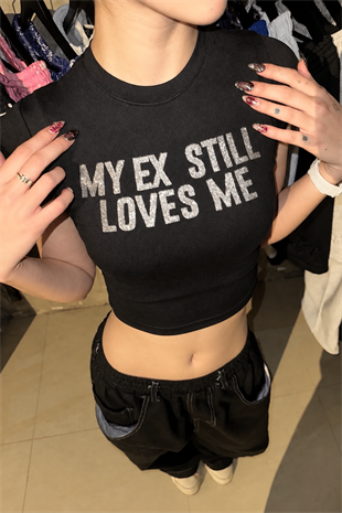 Siyah My Ex Stıll Loves Me Taş Baskılı Crop
