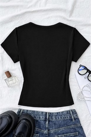 Siyah Soft Detaylı Nakışlı Çıtçıtlı Bluz